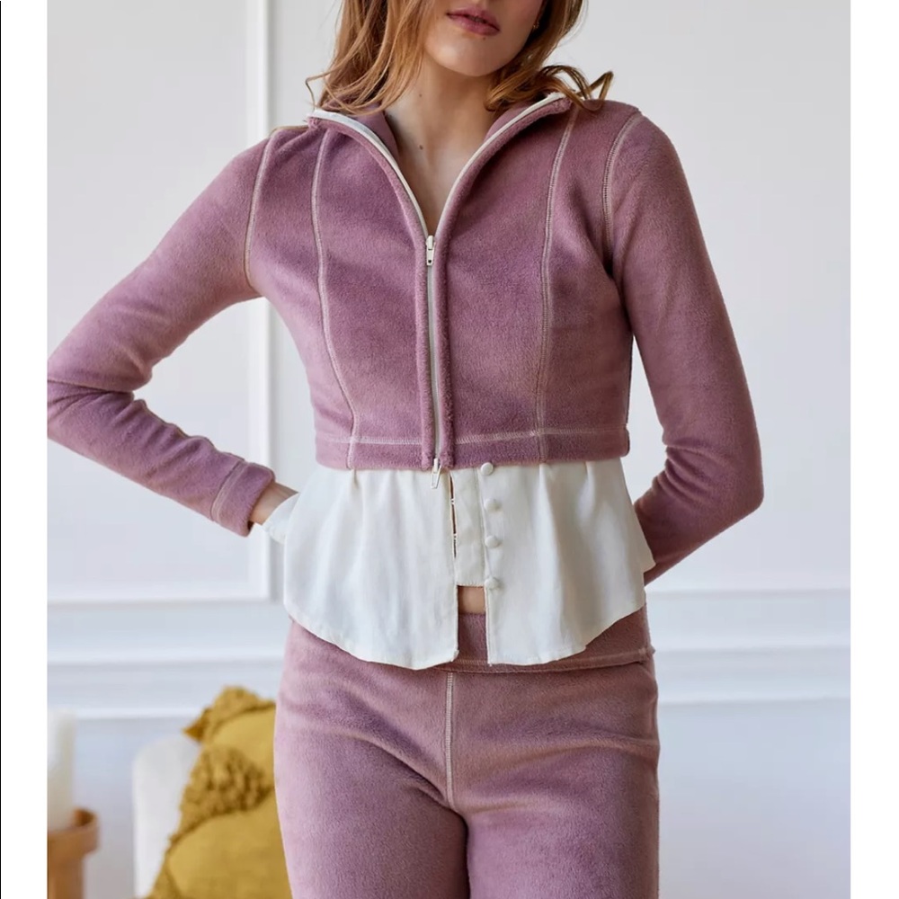 Urban Outfitters cropped Bethany fleece